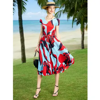 Плиссированное рокля с контрастен цветен принтом, новост лятото 2023, v-образно деколте, къс ръкав, ежедневна мода, колан, тънка пола със средна дължина, с подолом
